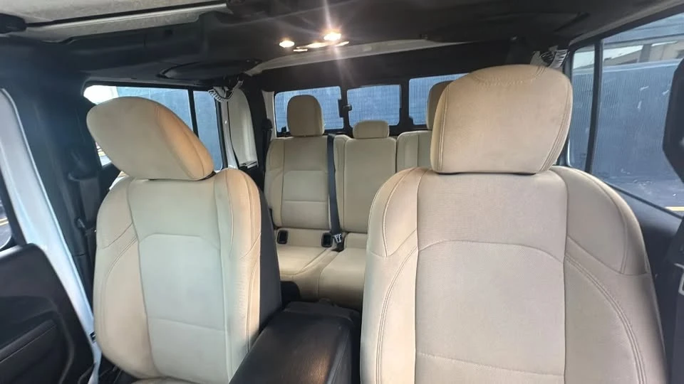 2022 Jeep JT Gladiator - Image 17 of 18