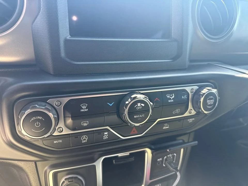 2022 Jeep JT Gladiator - Image 16 of 20