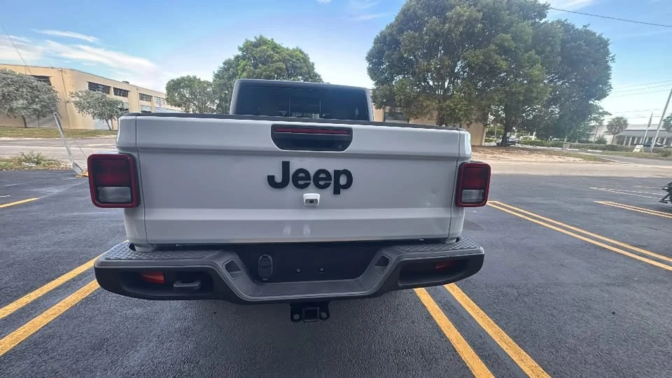 2022 Jeep JT Gladiator - Image 5 of 18