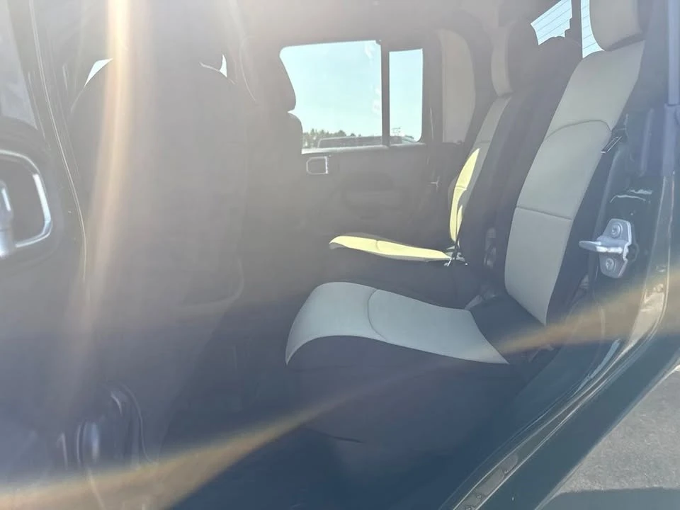 2022 Jeep JT Gladiator - Image 11 of 20