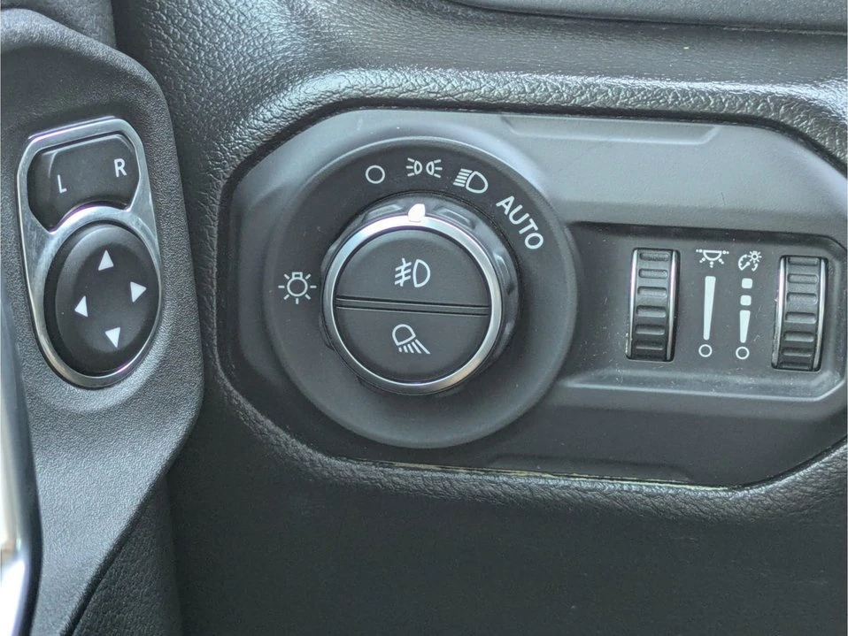 2022 Jeep JT Gladiator - Image 17 of 20