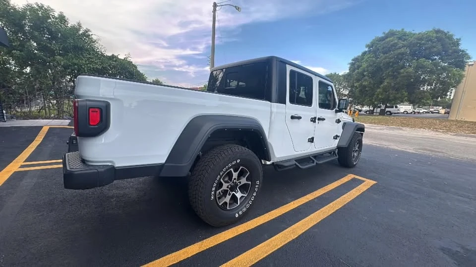 2022 Jeep JT Gladiator - Image 6 of 18