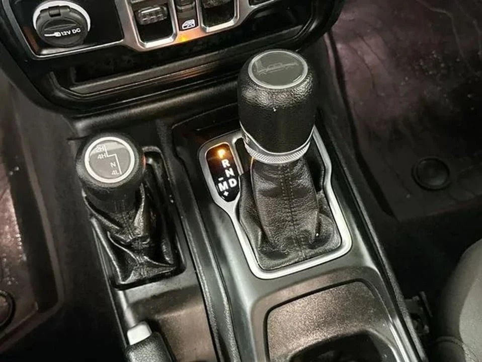 2022 Jeep JT Gladiator - Image 15 of 20