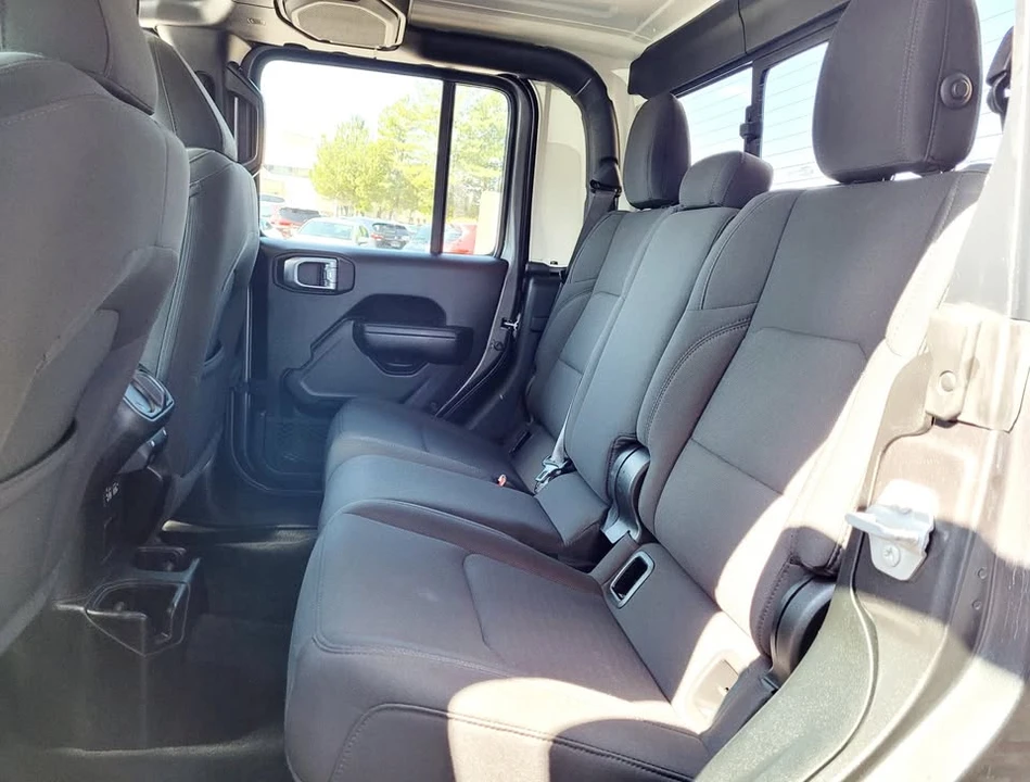 2022 Jeep JT Gladiator - Image 8 of 15