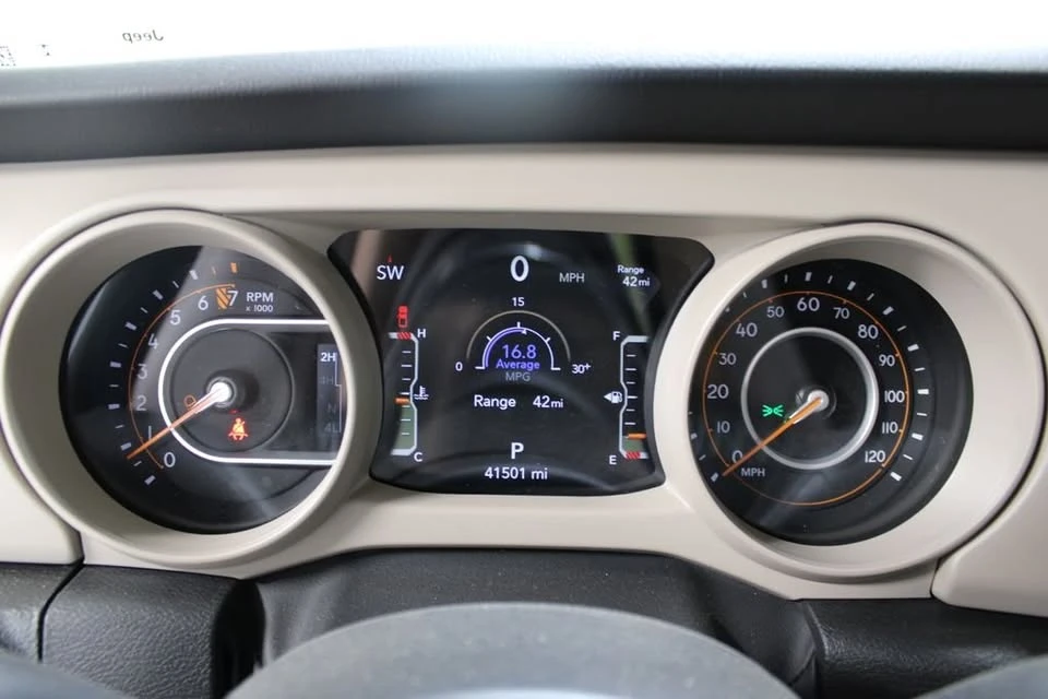 2022 Jeep JT Gladiator - Image 14 of 15