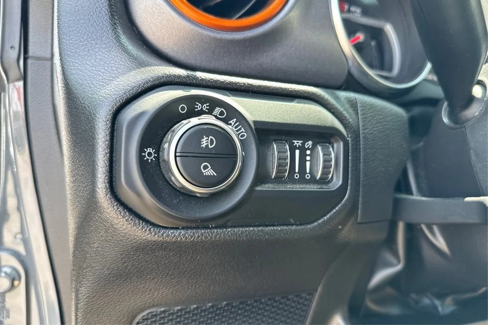 2022 Jeep JT Gladiator - Image 14 of 20