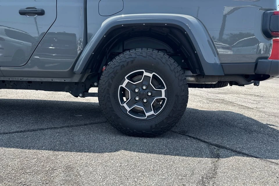 2022 Jeep JT Gladiator - Image 17 of 20