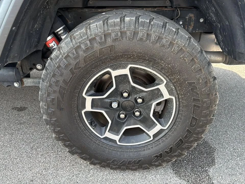2022 Jeep JT Gladiator - Image 16 of 16