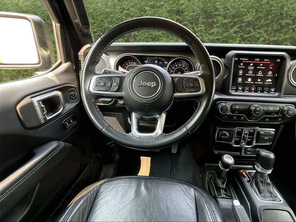 2022 Jeep JT Gladiator - Image 11 of 17