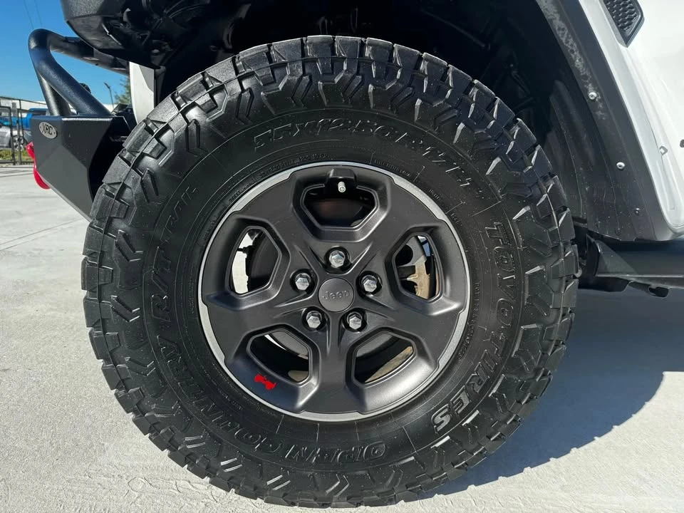 2022 Jeep JT Gladiator - Image 9 of 16