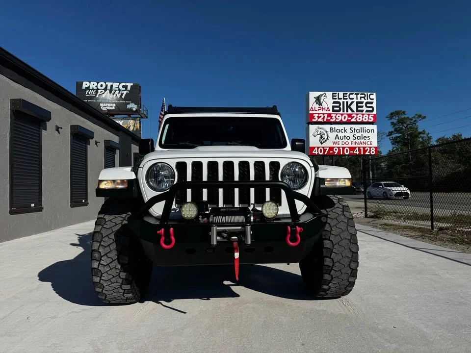 2022 Jeep JT Gladiator - Image 2 of 18