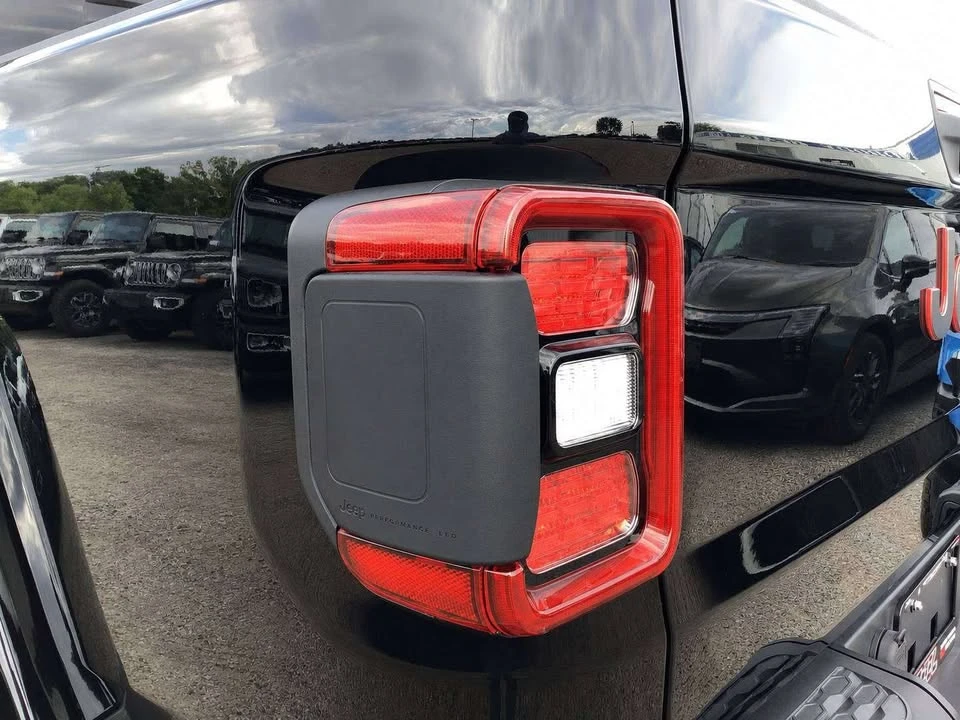2022 Jeep JT Gladiator - Image 12 of 20