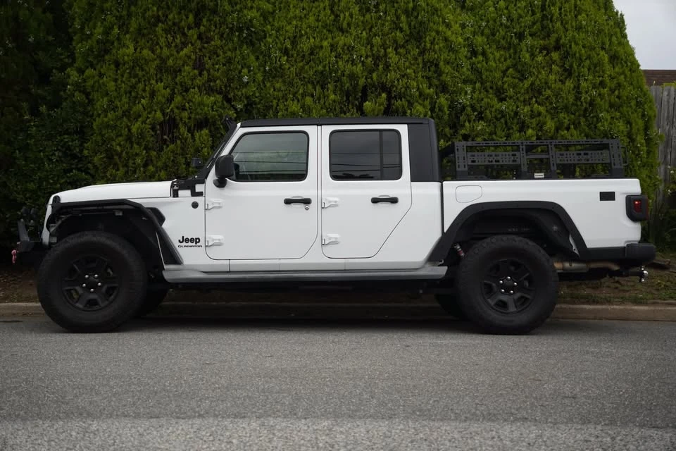 2022 Jeep JT Gladiator - Image 3 of 11