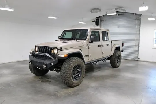 2022 Jeep Gladiator Overland