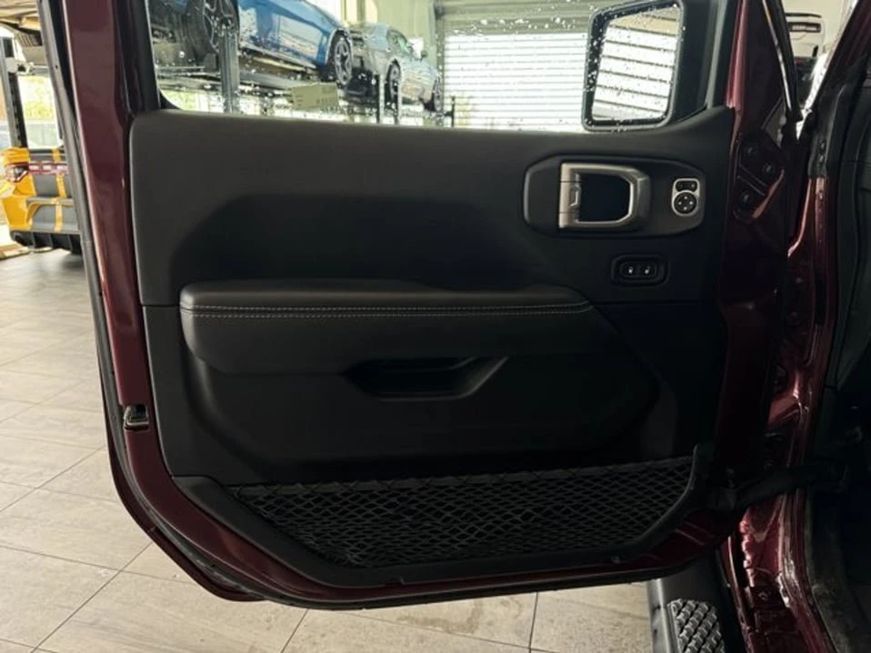 2022 Jeep JT Gladiator - Image 11 of 14