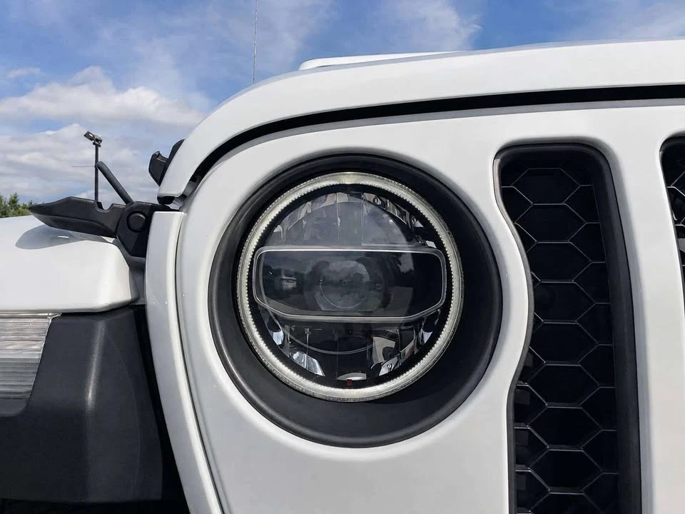2022 Jeep JT Gladiator - Image 18 of 20