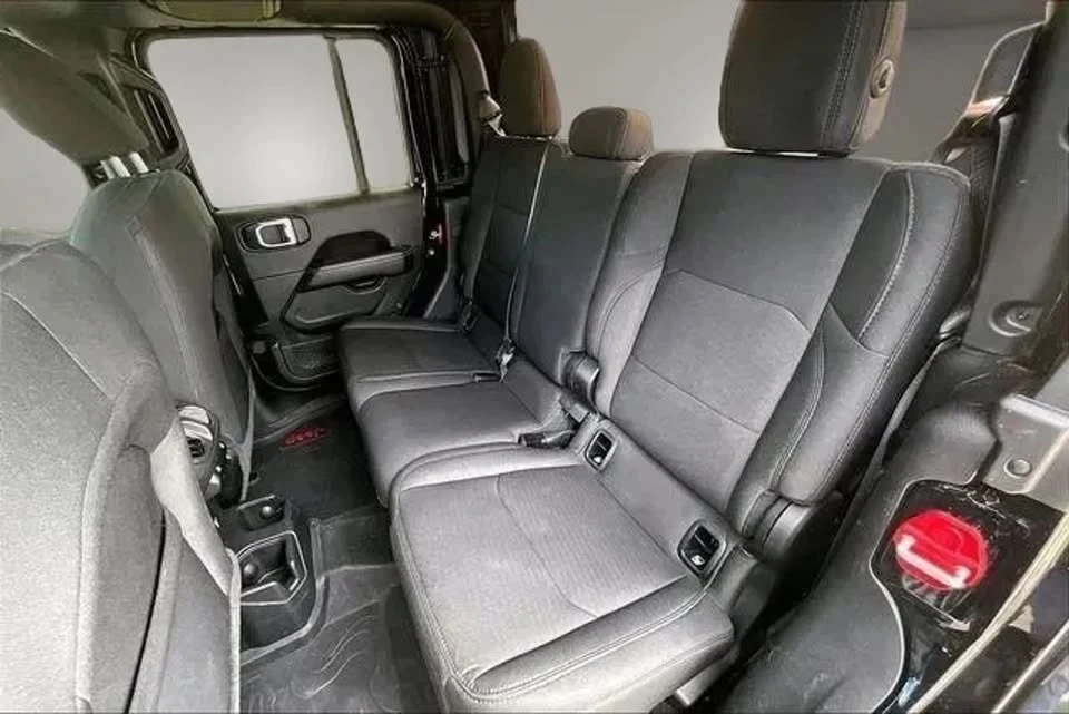 2022 Jeep JT Gladiator - Image 18 of 20