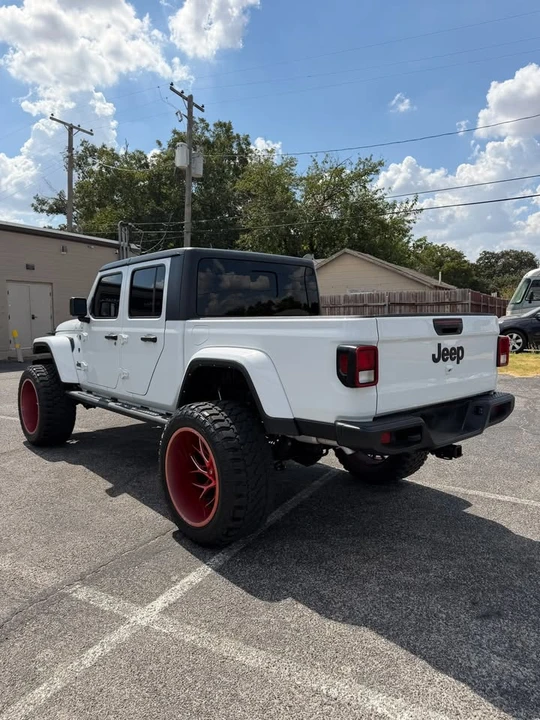 2022 Jeep JT Gladiator - Image 2 of 6