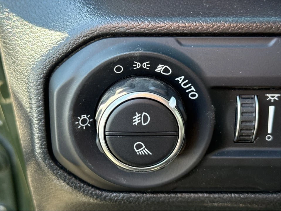 2022 Jeep JT Gladiator - Image 17 of 20