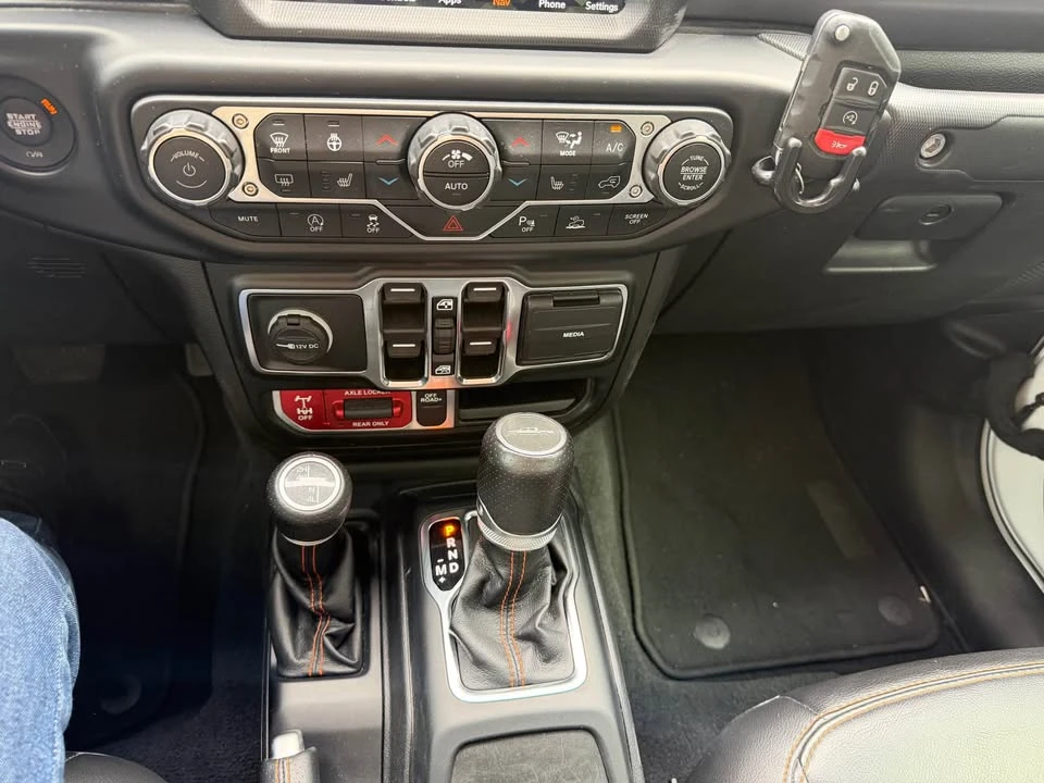 2022 Jeep JT Gladiator - Image 13 of 18