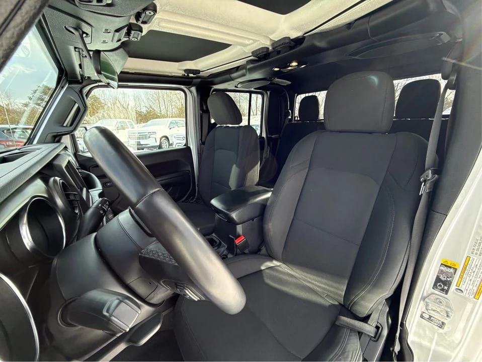 2022 Jeep JT Gladiator - Image 18 of 20