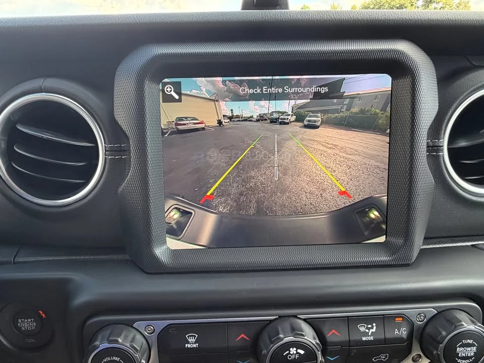 2022 Jeep JT Gladiator - Image 12 of 13