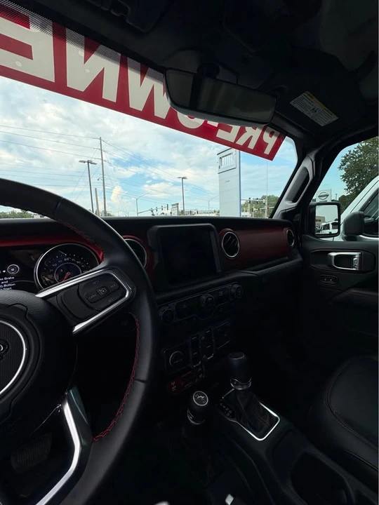 2022 Jeep JT Gladiator - Image 9 of 14