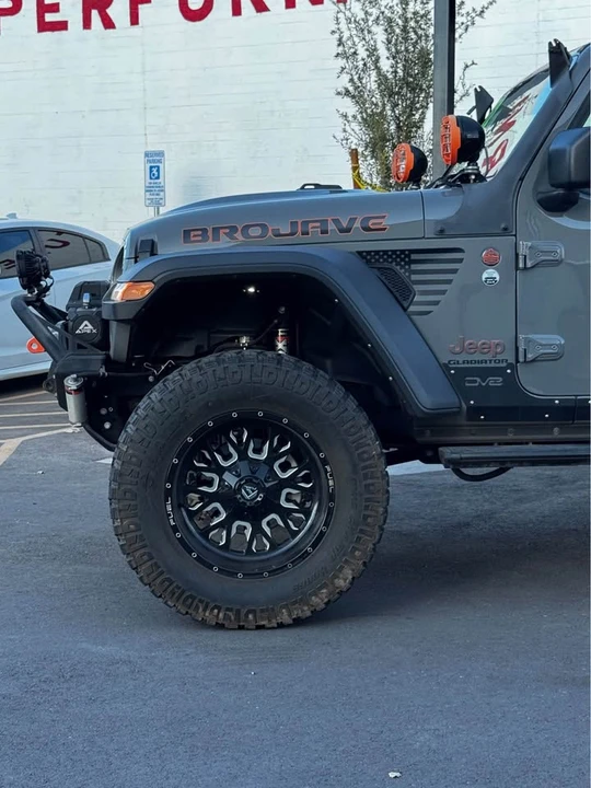 2022 Jeep JT Gladiator - Image 6 of 11