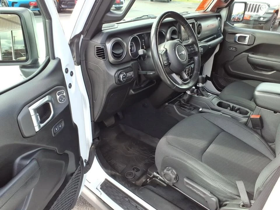 2022 Jeep JT Gladiator - Image 9 of 16