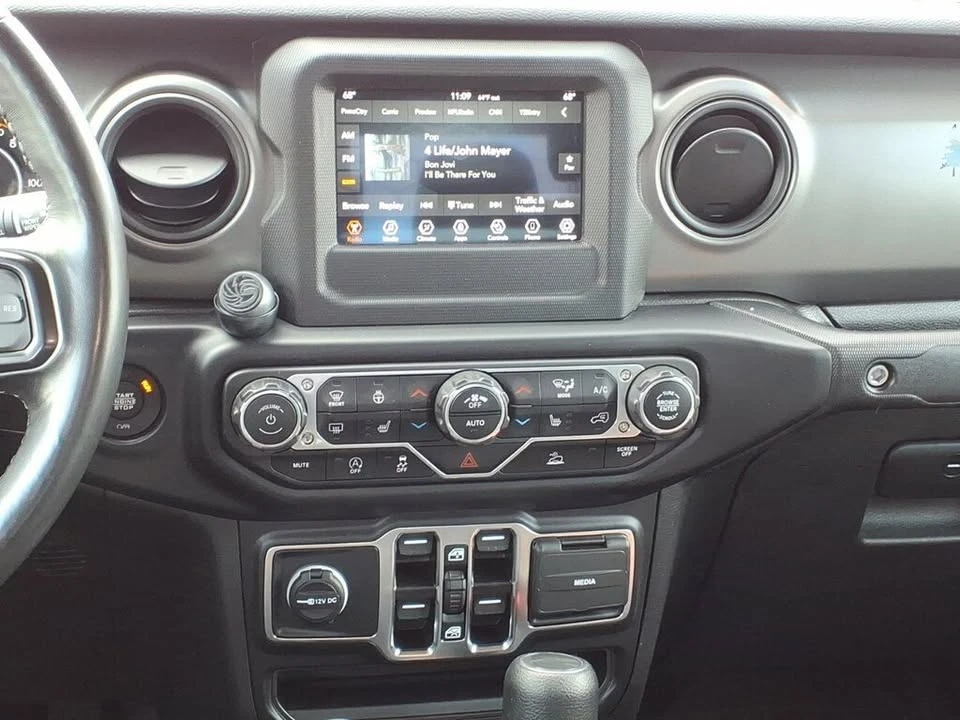 2022 Jeep JT Gladiator - Image 11 of 16