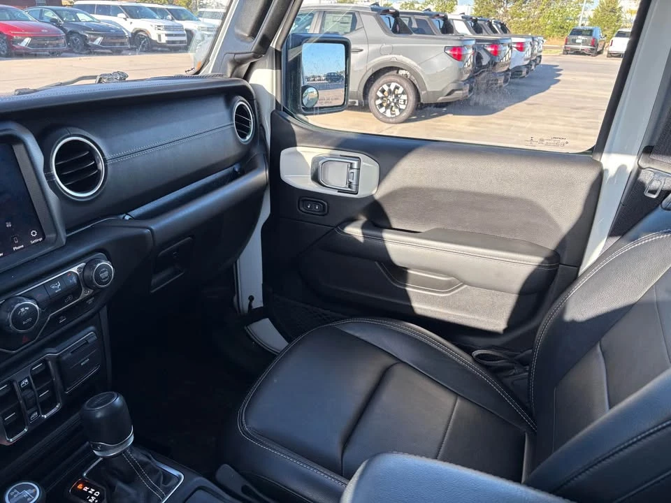 2022 Jeep JT Gladiator - Image 14 of 20