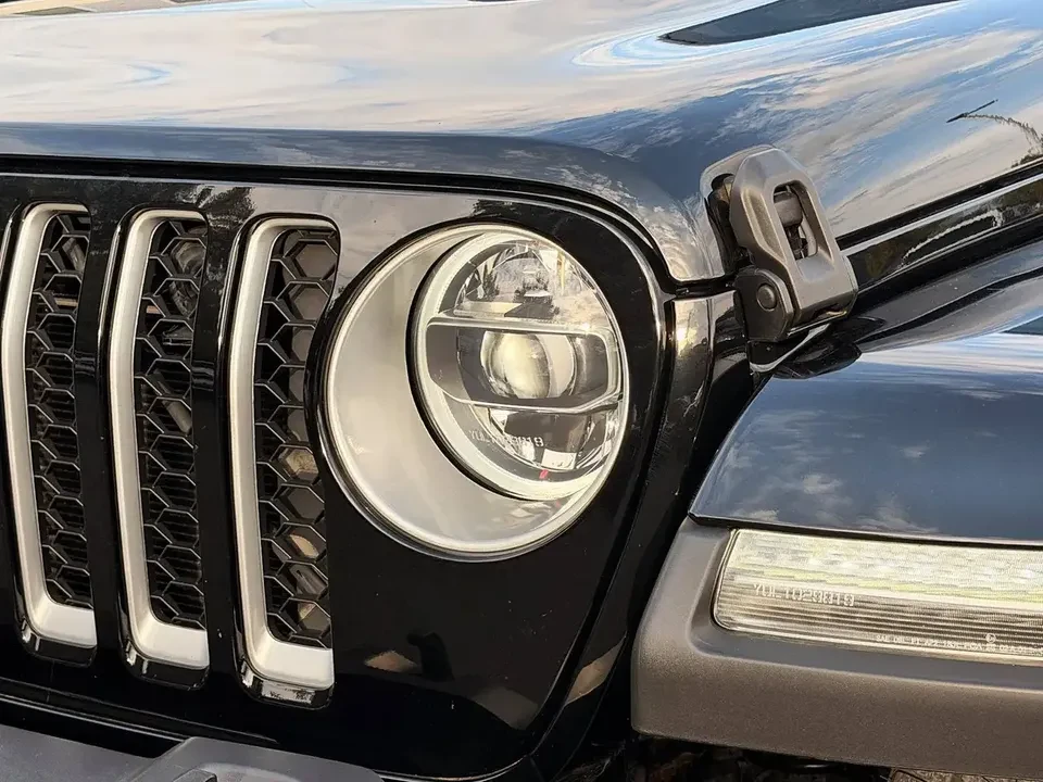 2022 Jeep JT Gladiator - Image 8 of 20