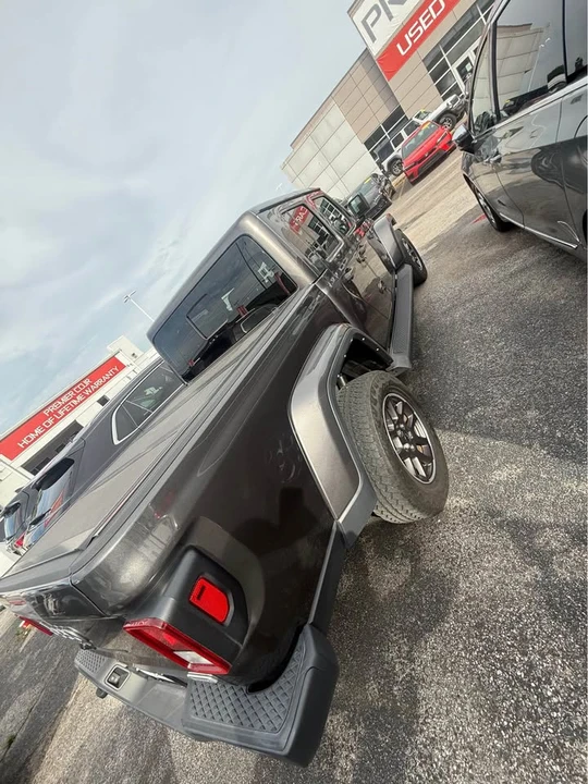 2022 Jeep JT Gladiator - Image 3 of 10