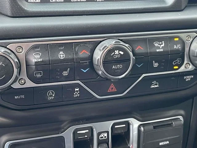 2022 Jeep JT Gladiator - Image 15 of 19