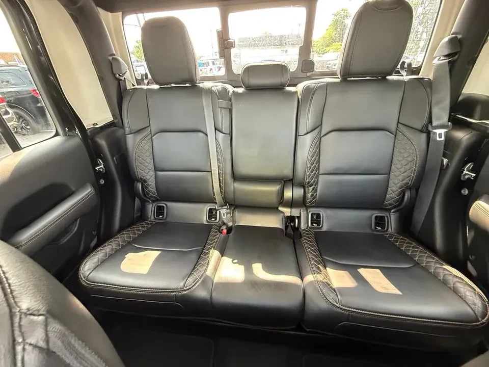 2022 Jeep JT Gladiator - Image 14 of 15