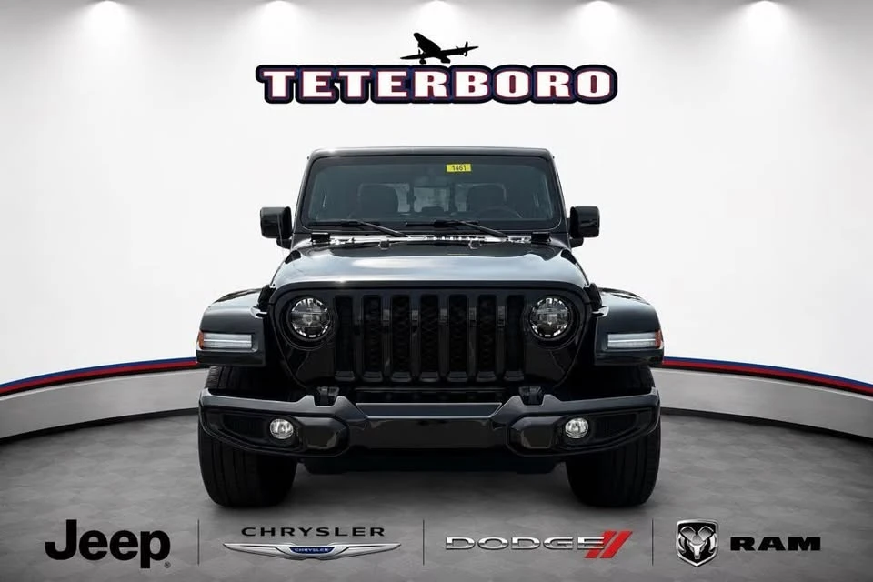 2022 Jeep JT Gladiator - Image 2 of 15