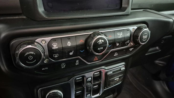 2022 Jeep JT Gladiator - Image 11 of 18