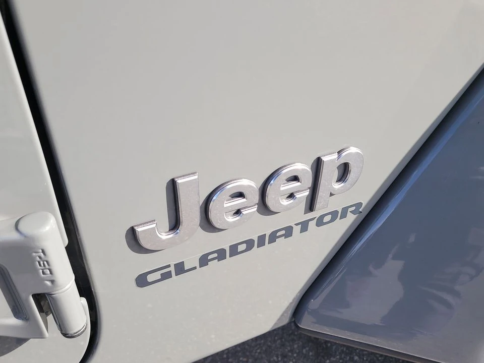 2022 Jeep JT Gladiator - Image 6 of 12