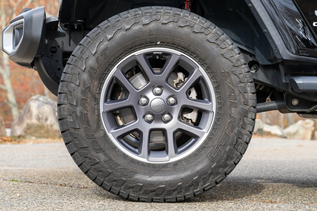 2022 Jeep JT Gladiator - Image 23 of 31