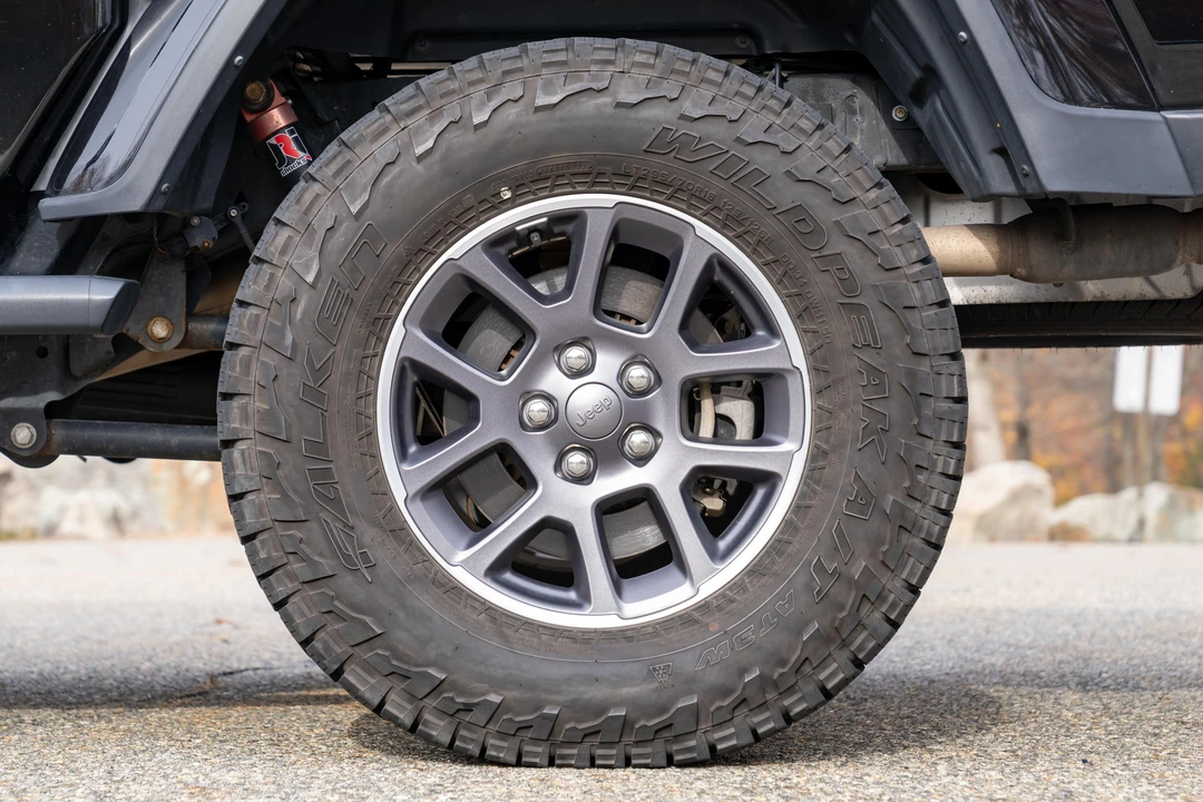 2022 Jeep JT Gladiator - Image 24 of 31