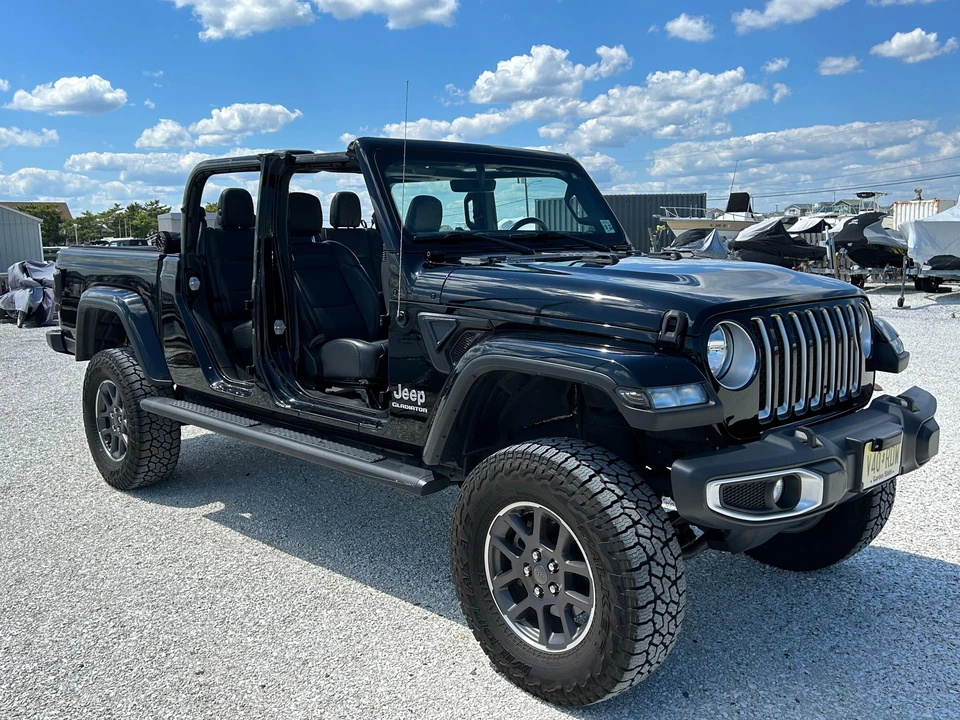 2022 Jeep JT Gladiator - Image 13 of 31