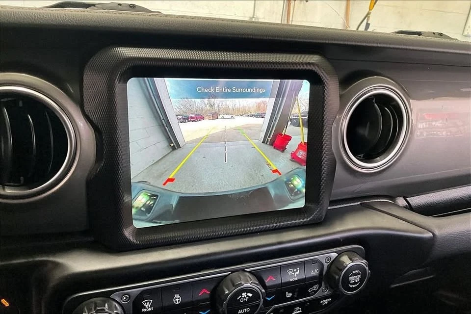2022 Jeep JT Gladiator - Image 14 of 20