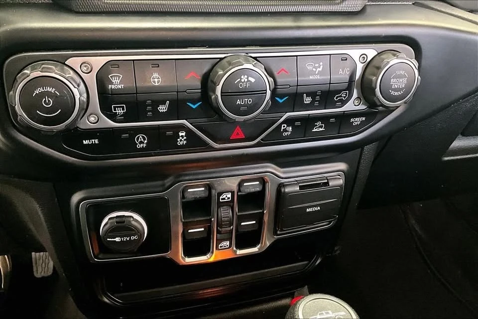 2022 Jeep JT Gladiator - Image 15 of 20
