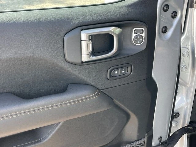 2022 Jeep JT Gladiator - Image 15 of 20