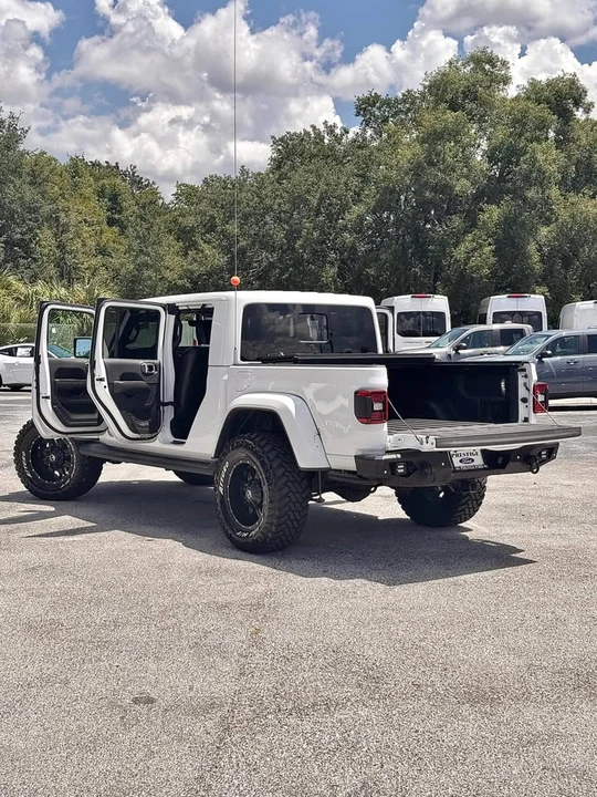 2022 Jeep JT Gladiator - Image 10 of 20
