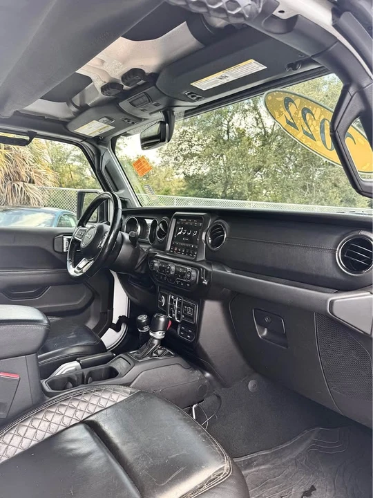 2022 Jeep JT Gladiator - Image 17 of 20