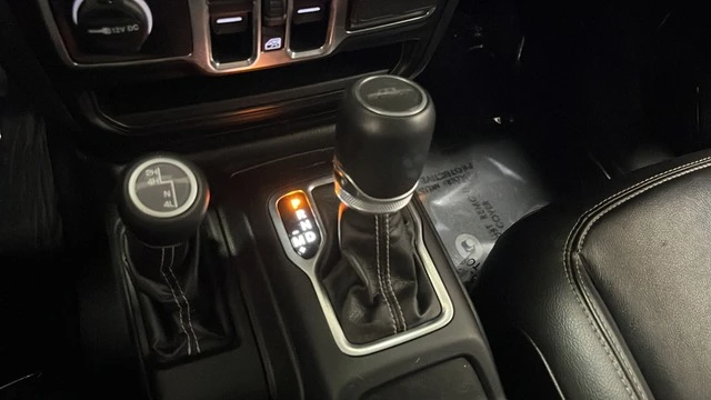 2022 Jeep JT Gladiator - Image 18 of 20