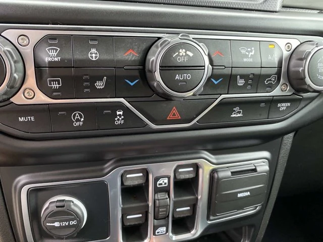 2022 Jeep JT Gladiator - Image 16 of 20