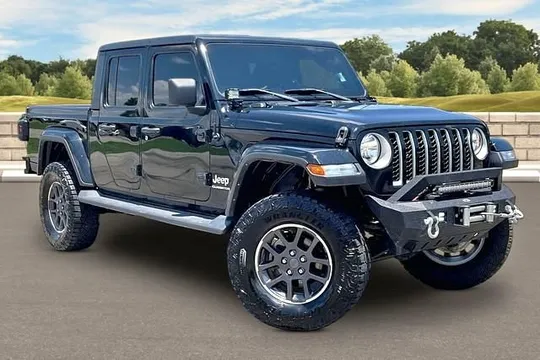 2022 Jeep Gladiator Overland