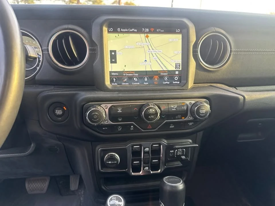 2022 Jeep JT Gladiator - Image 18 of 20